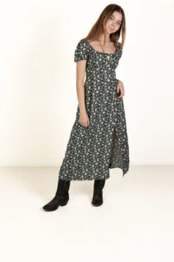 Black Daisy Puff Sleeve Maxi Dress