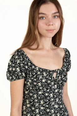 Black Daisy Puff Sleeve Maxi Dress -Swimsuit Closet Sales Store 174 6868PuffMaxiBlkdetail 34604.1683149051