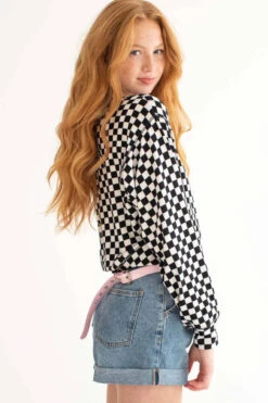 Black Checkered Crop Sweatshirt -Swimsuit Closet Sales Store black checkered crop sweatshirt 3 06842.1666807041