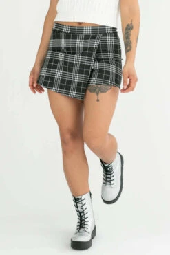 Black Plaid Skort -Swimsuit Closet Sales Store black plaid skort 4 63323.1666808377