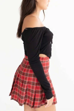 Black Triangle Hem Long Sleeve Top -Swimsuit Closet Sales Store black triangle hem long sleeve top 3 44771.1666806728