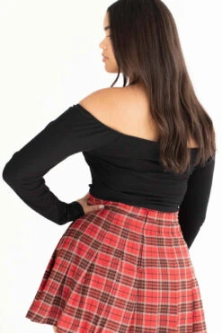 Black Triangle Hem Long Sleeve Top -Swimsuit Closet Sales Store black triangle hem long sleeve top 4 26913.1666806769