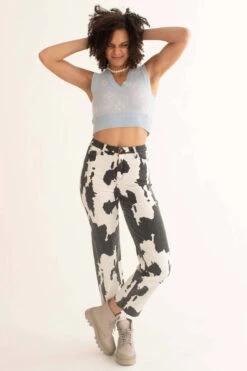 Blue Daisy Sweater Vest -Swimsuit Closet Sales Store blue daisy sweater vest 1 1 29699.1692388948