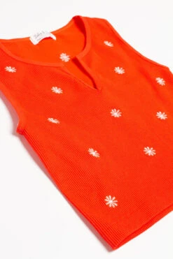 Red Embroidered Flower Seamless Notch Tank -Swimsuit Closet Sales Store red embroidered flower seamless notch tank 1 98805.1692377642