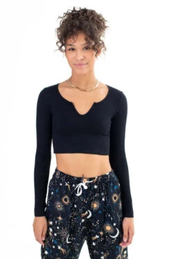 Seamless Notched Long Sleeve Top