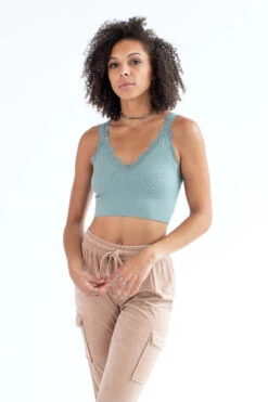 Lace Trim Seamless Cami